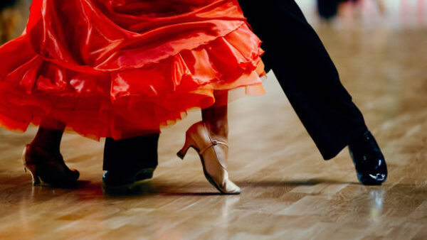 競技ダンスに多いケガとその予防策・オススメの施術を解説