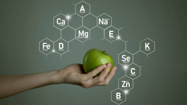 運動や筋肉トレーニング後に、積極的に摂取したい栄養素！栄養学系の観点から解説。